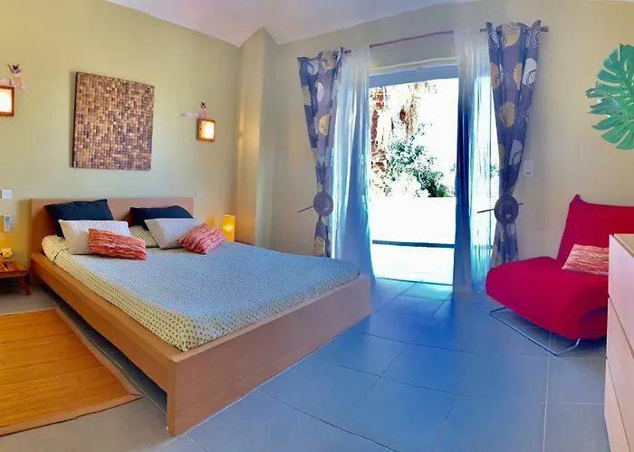 Casamirafio A Palombaggia Piscine Chauffee Et 8 A 9 Personnes