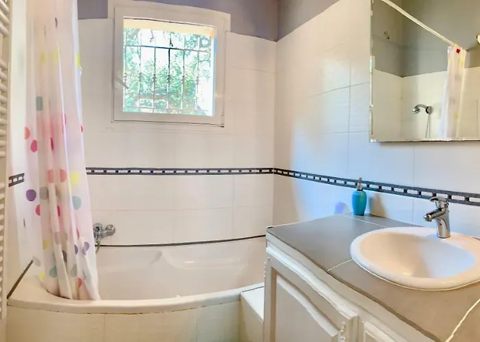 Casamirafio A Palombaggia Piscine Chauffee Et 8 A 9 Personnes Porto-Vecchio (Corsica)